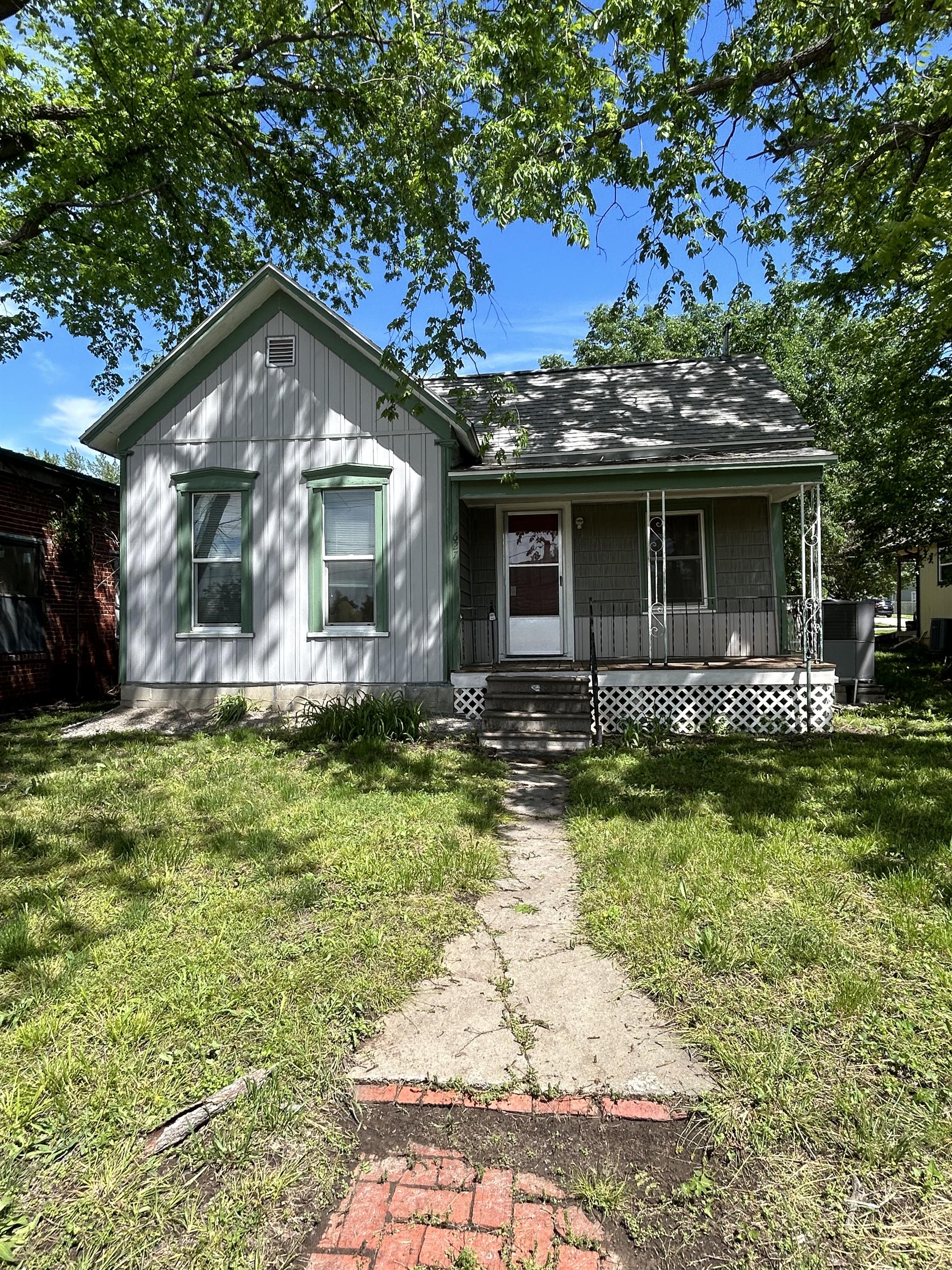 627 North King Street